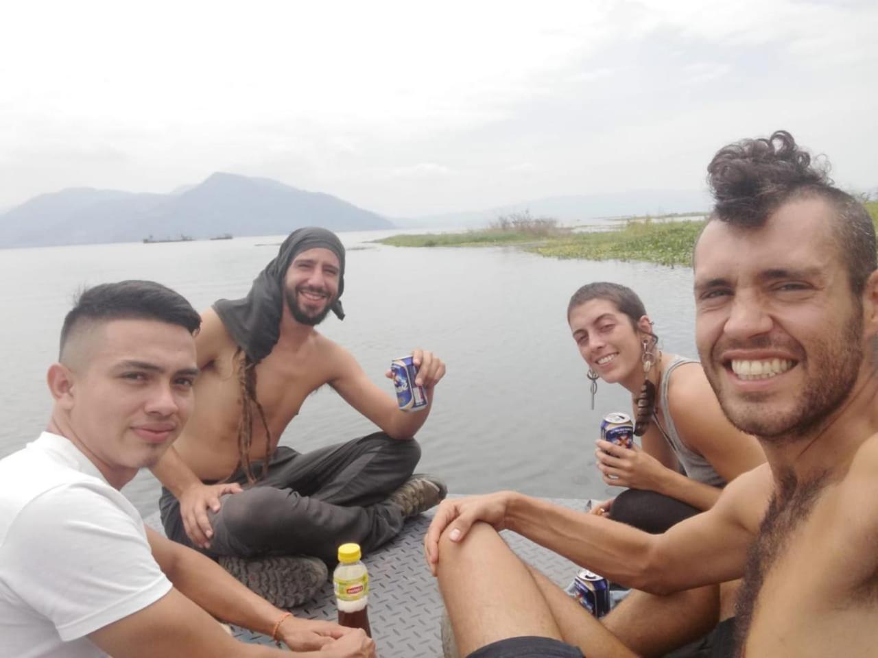 Hostal Azul Del Lago Agua Azul ภายนอก รูปภาพ